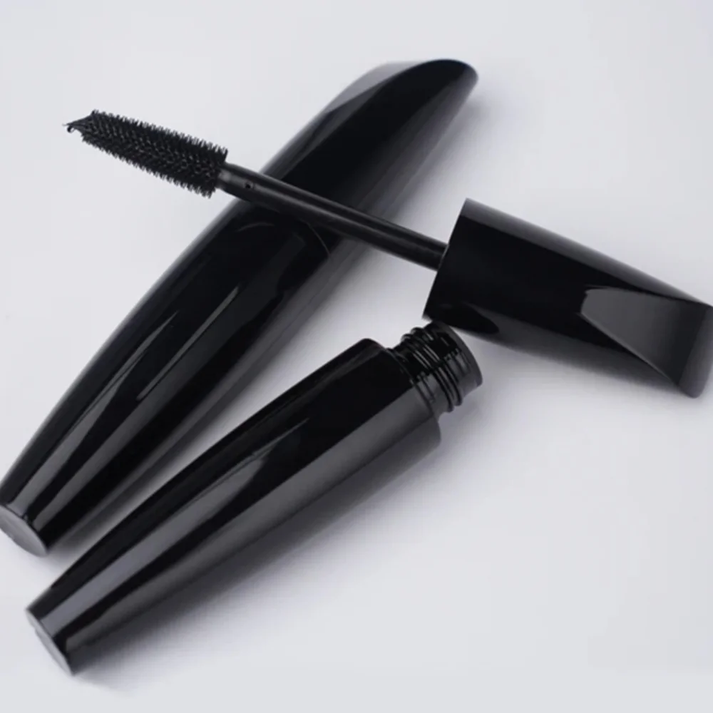 Mascara - Picture 6 of 11